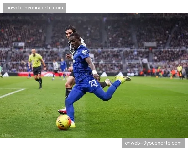 埃弗顿1-0小胜伯恩利，凭借净胜球优势暂时脱离降级区