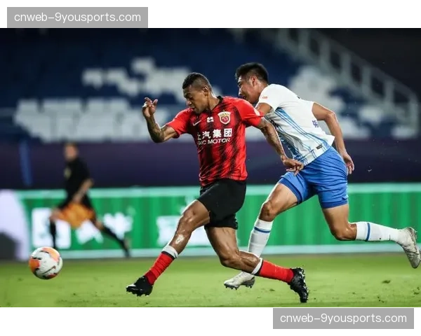 首轮数据观察：场均净比赛时间提升，高强度跑动距离创新高